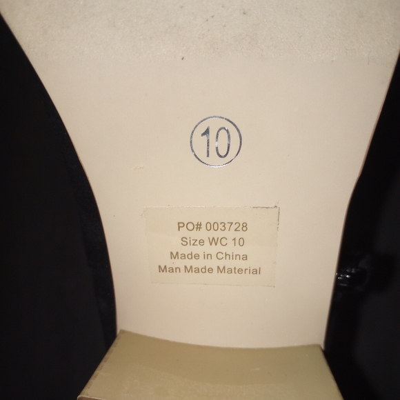 Journee Collection Wide Calf 'Sanora' Boot - Picture 3 of 8